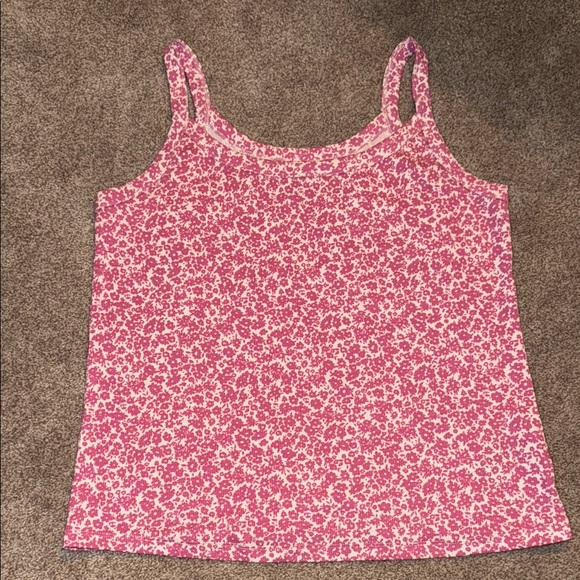 Old Navy Tops - Old Navy Pink Fitted Sleeveless Camisole